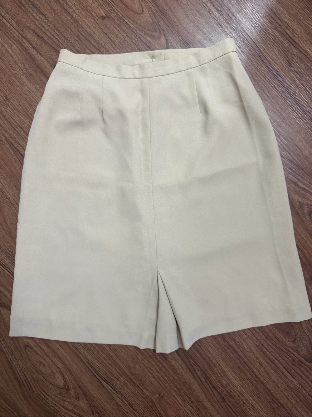 Clio Cream Midi Pencil Skirt with Front Vent